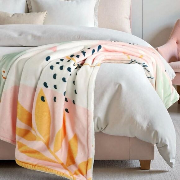 LAHome Thick Throw Blanket Size 50”x 60” Tropical Colorful Machine Washable NEW - Picture 1 of 8